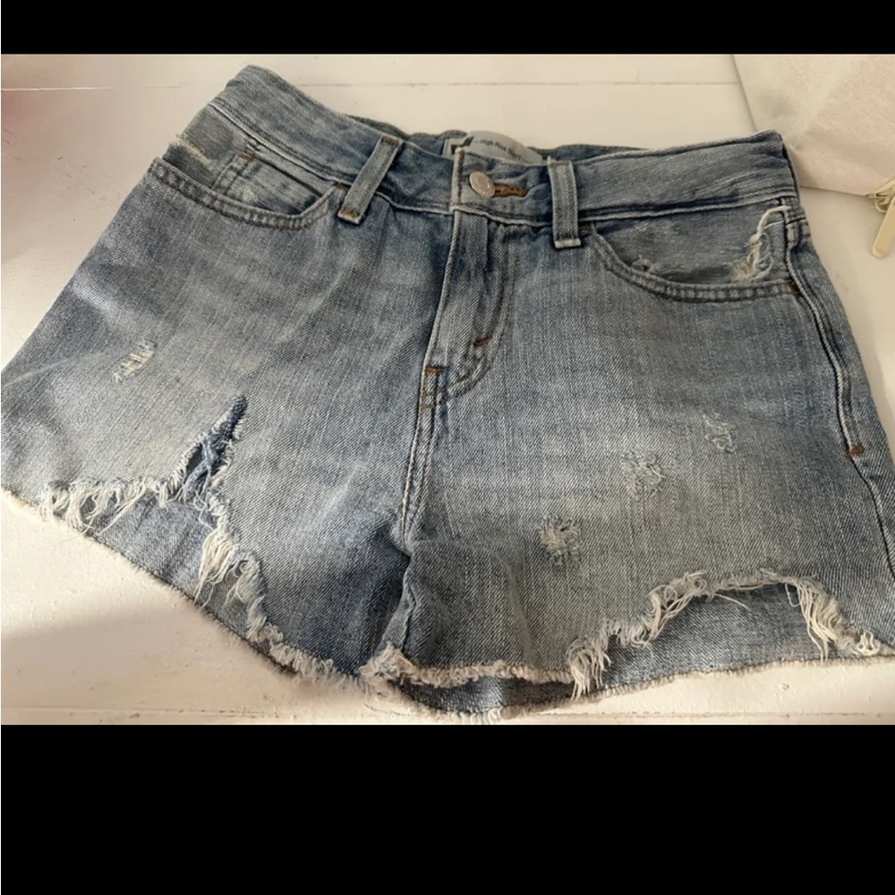 Levis high rise jean short